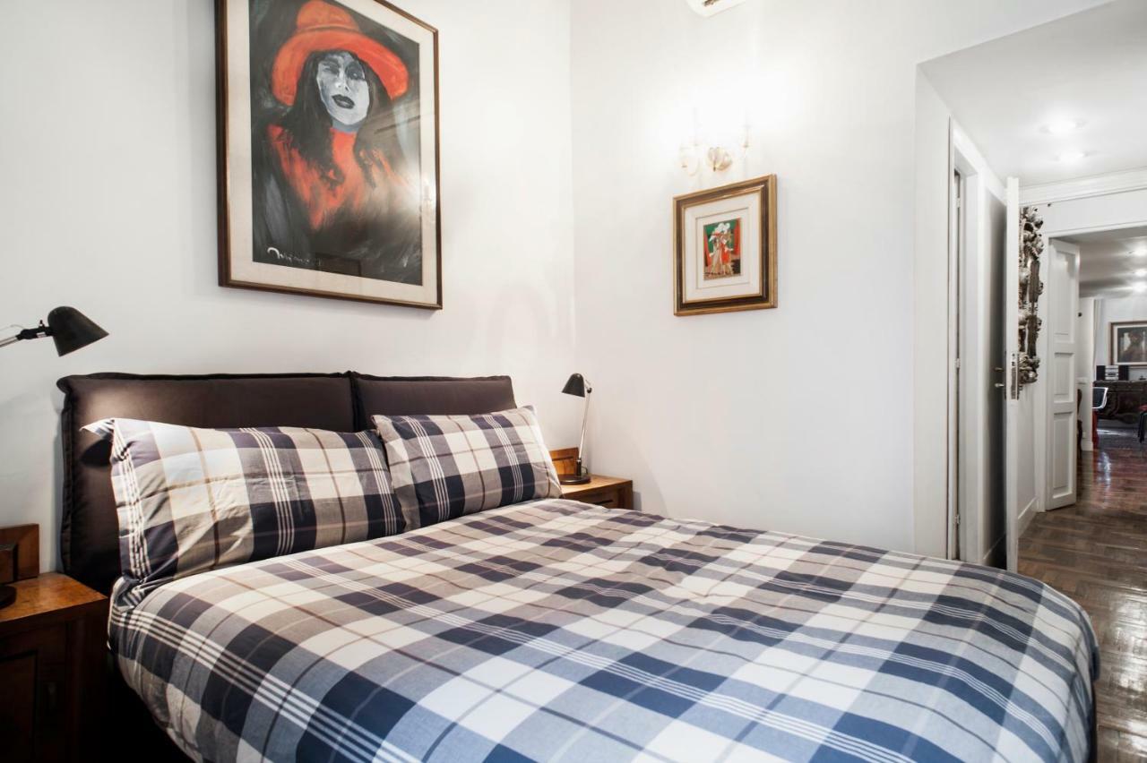 Santa Cecilia Apartment In Via Del Corso Рим Екстериор снимка