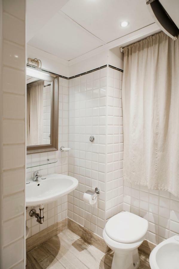Santa Cecilia Apartment In Via Del Corso Рим Екстериор снимка